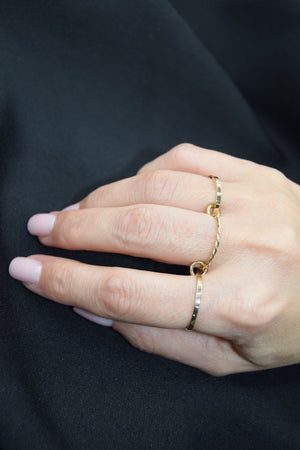 Threefold Elegance Ring 18K
