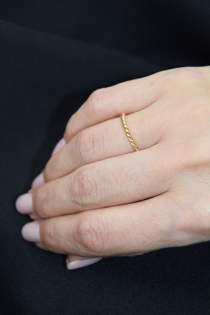 Gold Rope Twist Ring 18K
